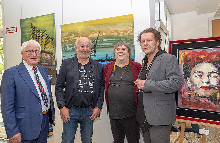 Gute Laune zur Vernissage (von links): Alfred Lindner, Michael Stange, Kalla Wefel und Thomas Jankowski.