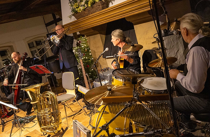 Impressionen vom Weihnachtskonzert mit Ombre di Luci in der Hofstelle Duling.