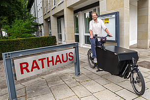 Dieses Lastenfahrrad steht den Bürgern in Wallenhorst zur Ausleihe im Rathaus zur Verfügung.