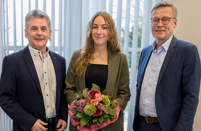 Hans Stegemann, Leonie Winter und Bürgermeister Otto Steinkamp