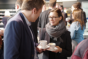 Kontakte knüpfen und pflegen können die Gäste des Wallenhorster Unternehmensfrühstück in angenehmer Atmosphäre an wechselenden Veranstaltungsorten.