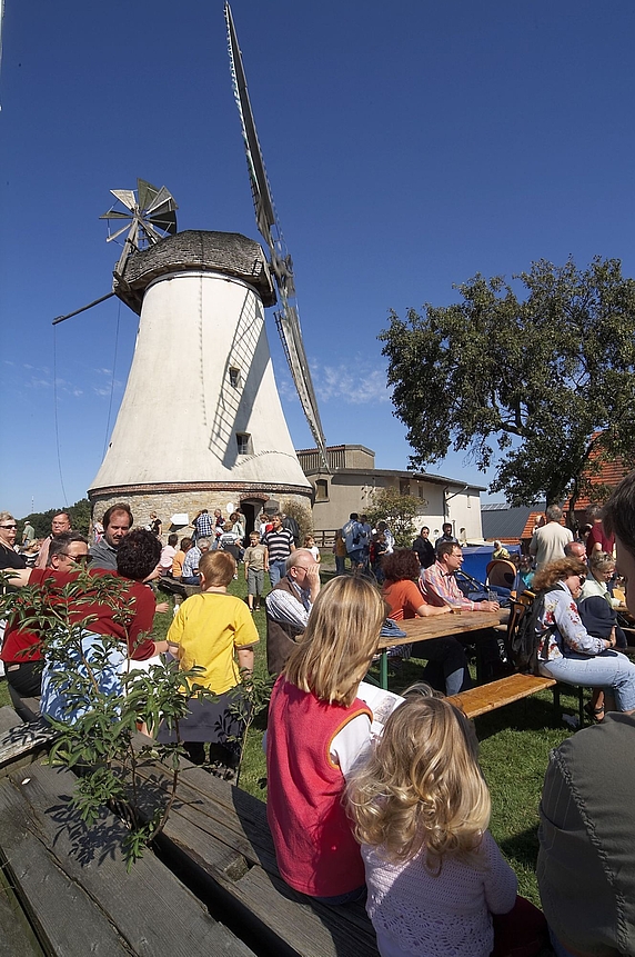 Mühlenfest an der Windmühle Lechtingen