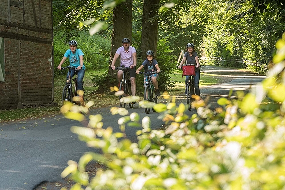 Auf 105 Kilometern führt die „Hufeisen-Route“ durch sechs Orte.